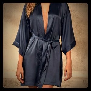 Victoria's Secret short satin Kimono Robe